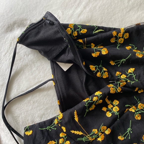 Urban Outfitters Embroidered Mini Dress NWT - Picture 5 of 6